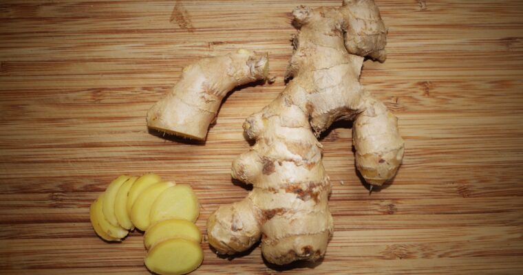 Do you peel ginger before juicing? Is ginger peel healthy?